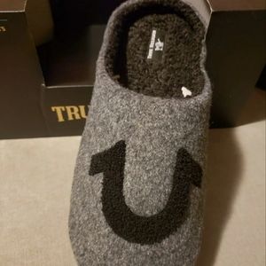 Men's True Religion Brand Jeans Black gray Slip On Slippers Sz XLarge 13 NEW